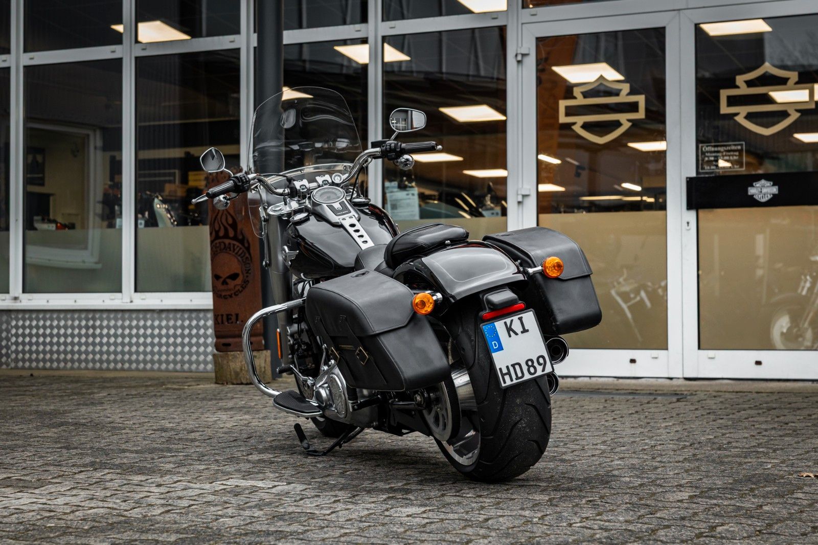 Fahrzeugabbildung Harley-Davidson FLFBS FAT BOY SOFTAIL 114 CUI - Screaming Eagle