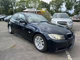 BMW Baureihe 3 Lim. 320si LIMTED EDTION M-PACKET - BMW 320: Pack M