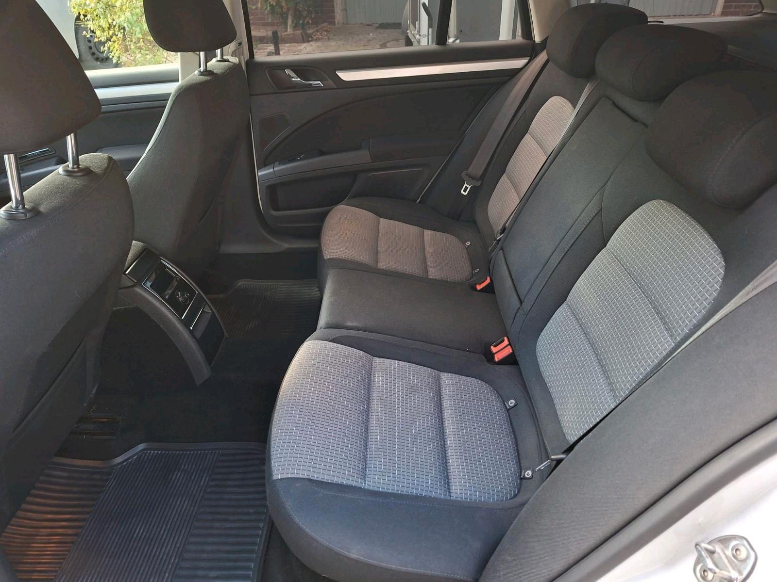 Skoda Superb 2012 — photo 7