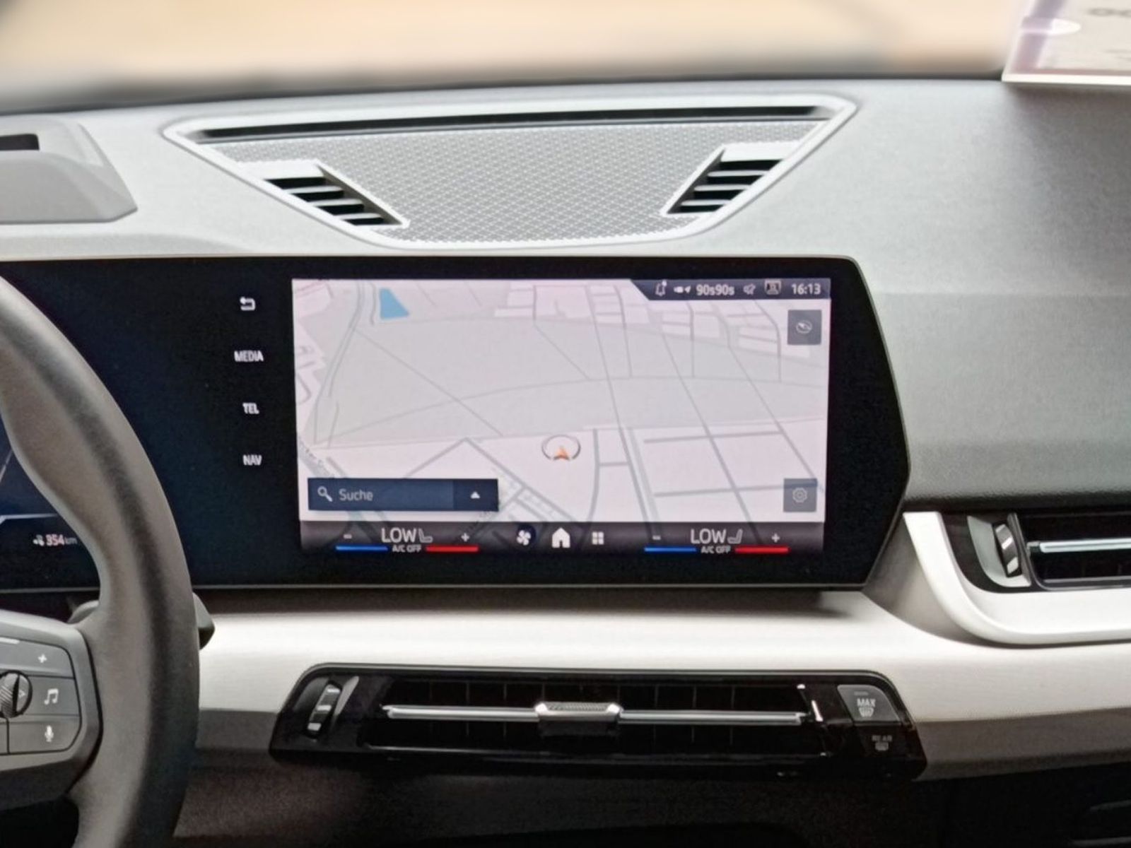 BMW iX2 - Bild 21