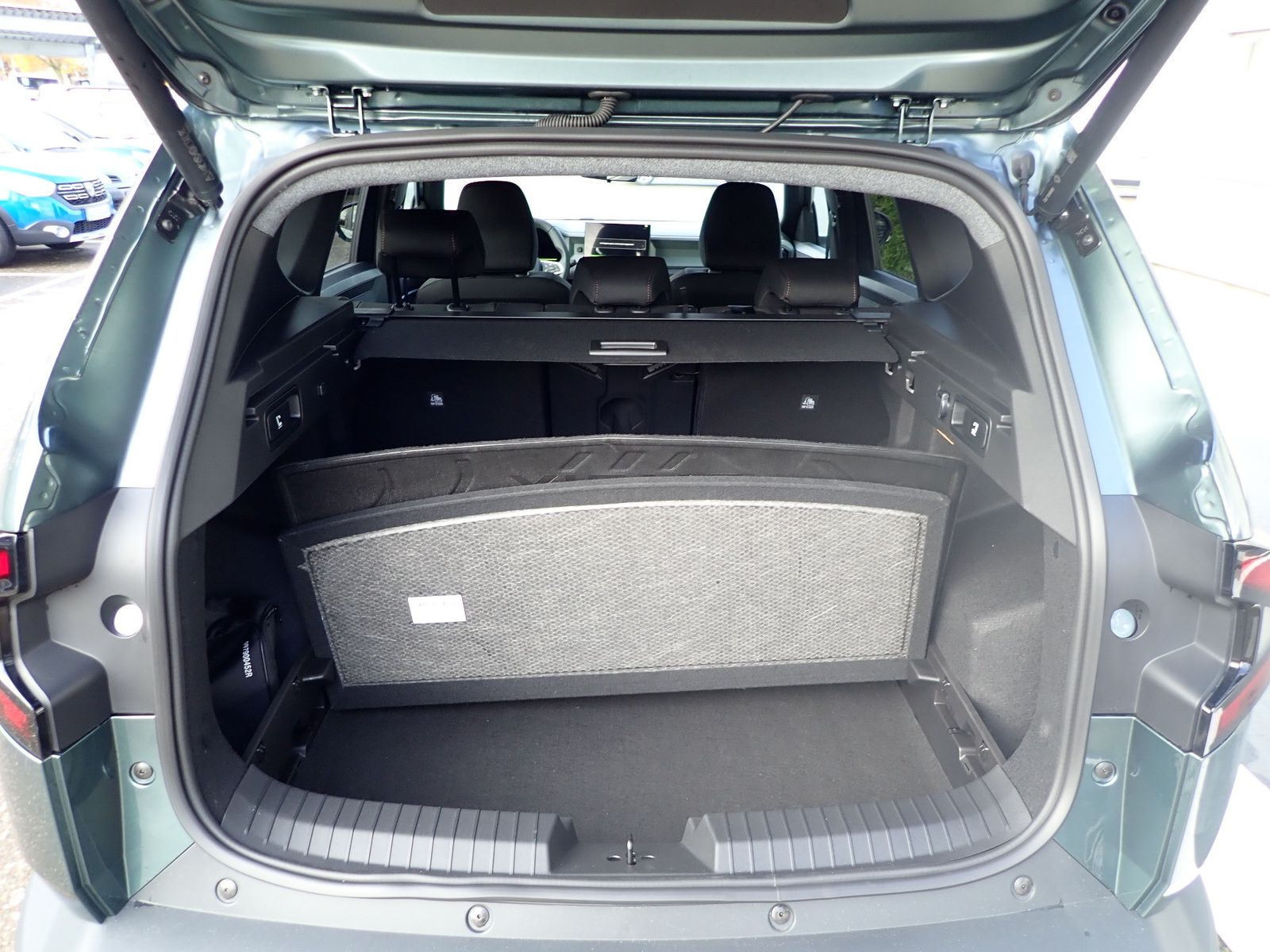 Fahrzeugabbildung Dacia Bigster Extreme TCe 140