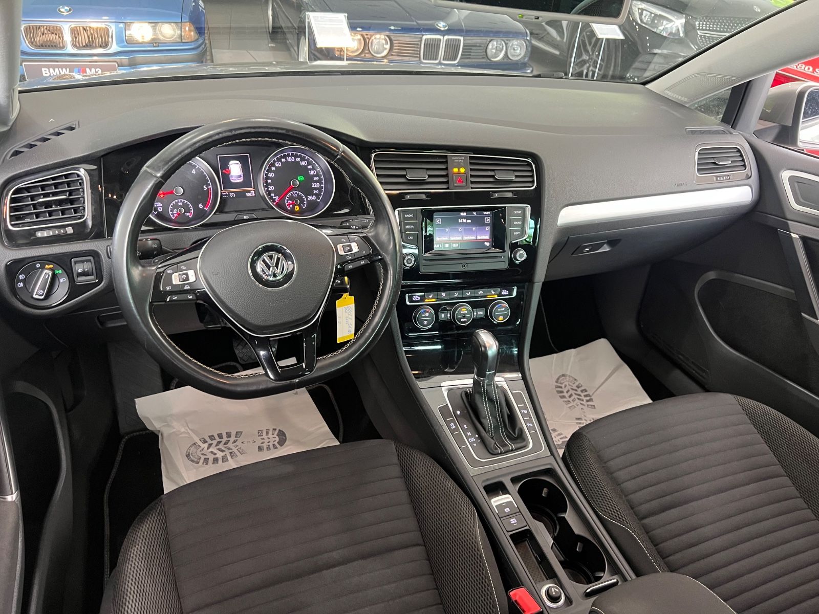 Fahrzeugabbildung Volkswagen Golf VII Lim. Cup 1.6 TDI DSG