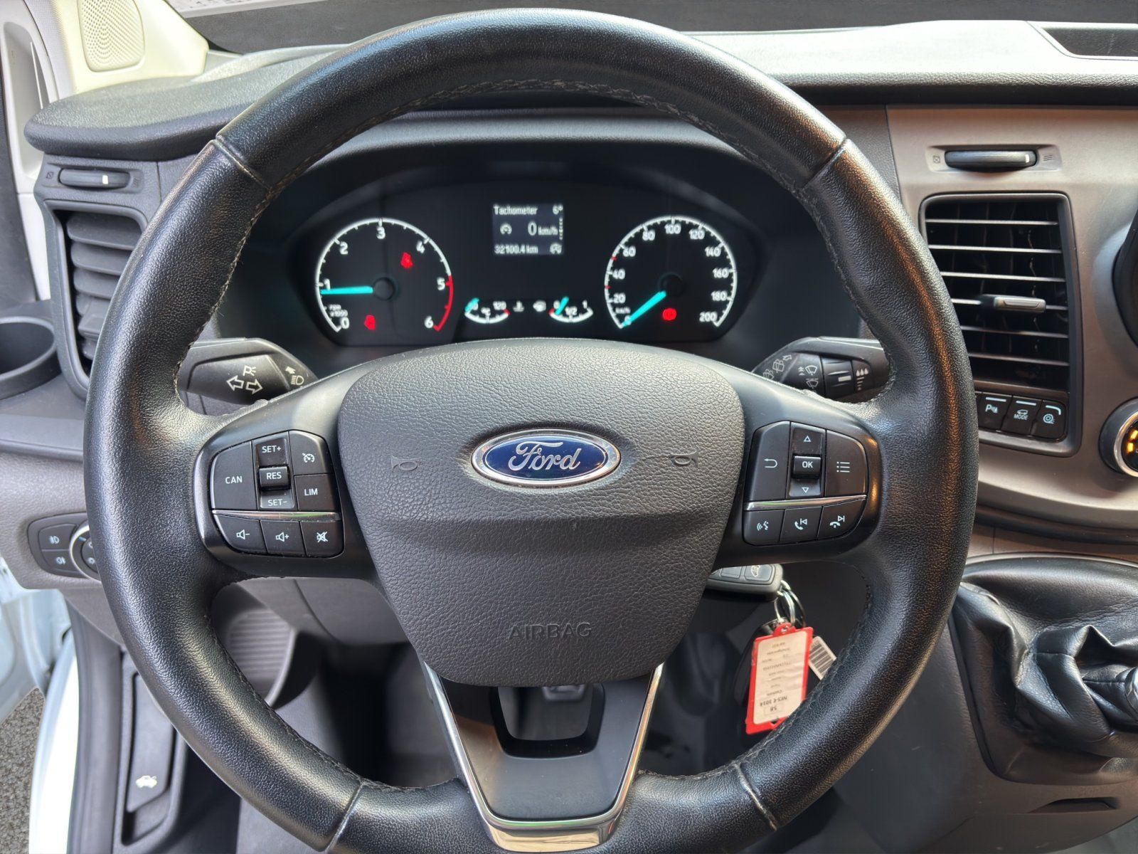 Fahrzeugabbildung Ford Transit Custom 340 L1 Trend