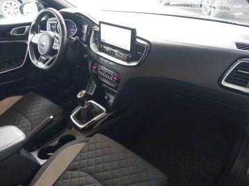 Kia cee'd SW 1.5 GT-Line+Bi-Xenon+Shz+LkHz+Navi+Kame