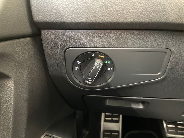 Tiguan Allspace R-Line 4M 2.0 TSI DSG 7-SITZER N
