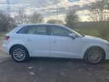 Audi Weißer  Audi A3 Sportback
