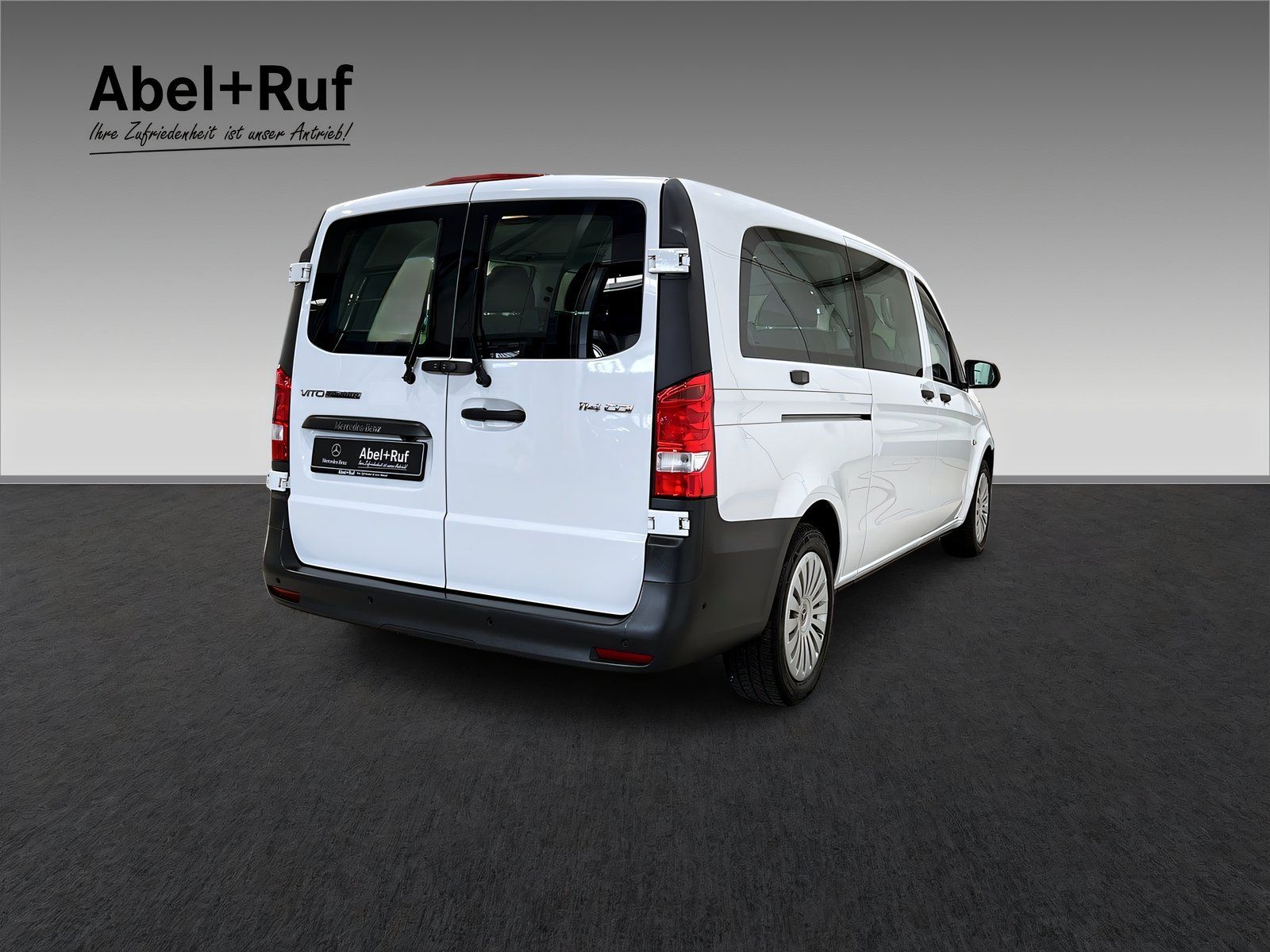 Mercedes-Benz Vito 114 CDI Tourer PRO Extralang Kamer TotW DAB foto 7