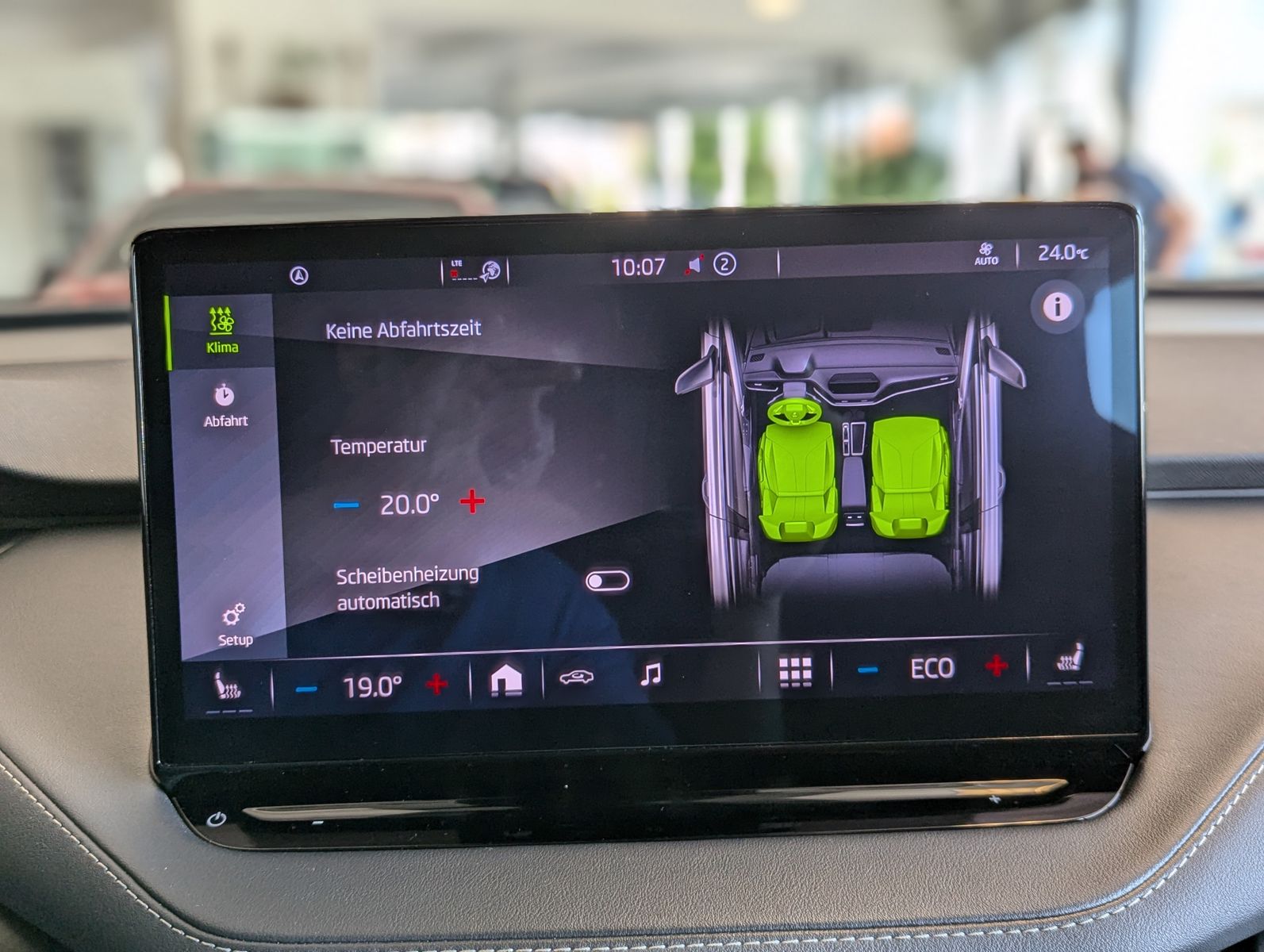 SKODA Enyaq 80 Sportline ACC Pano DCC Memory 360° HOD - Image 33