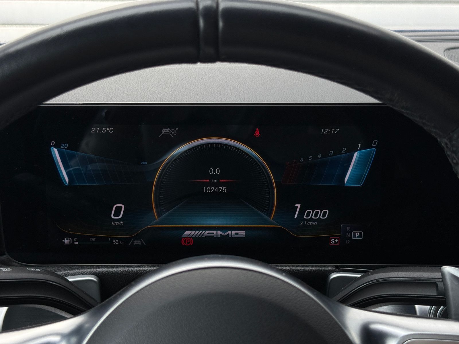 Fahrzeugabbildung Mercedes-Benz GLB 35 AMG 4Matic ACC Burmester 360°K Pano Night