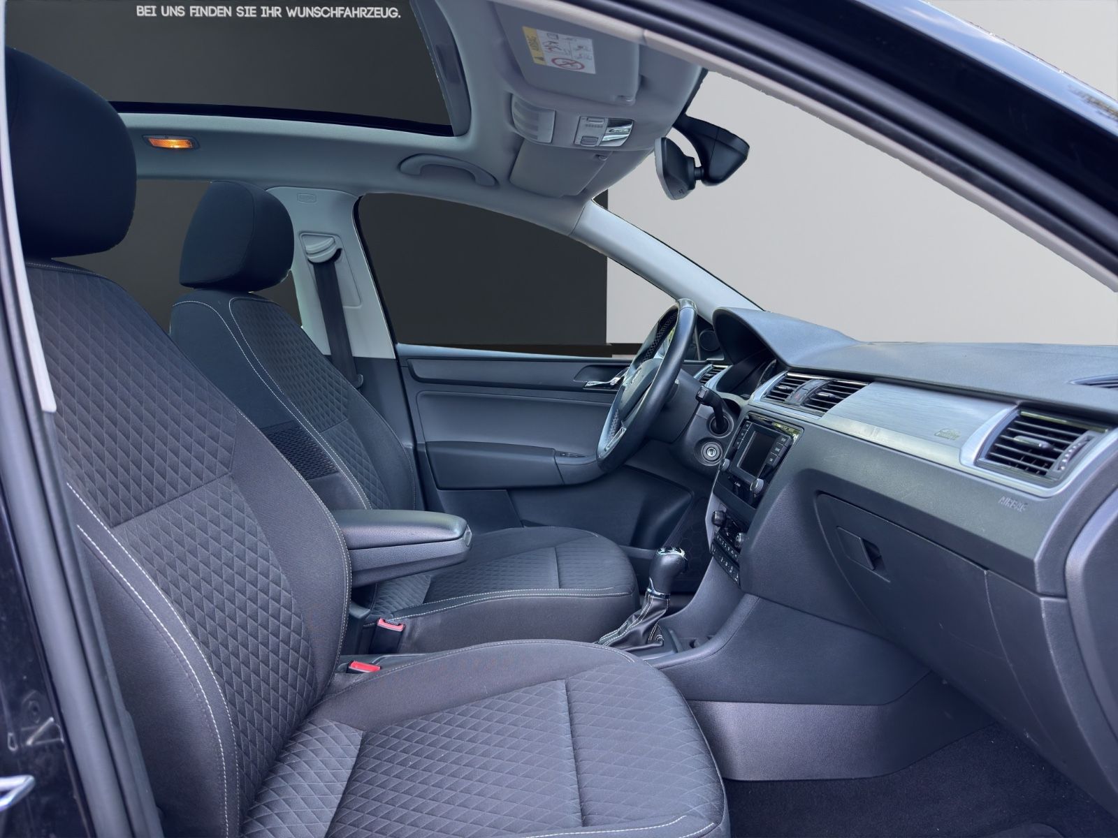 Fahrzeugabbildung SKODA Rapid Spaceback Edition*Pano*TÜV*Neu*2.Hand*
