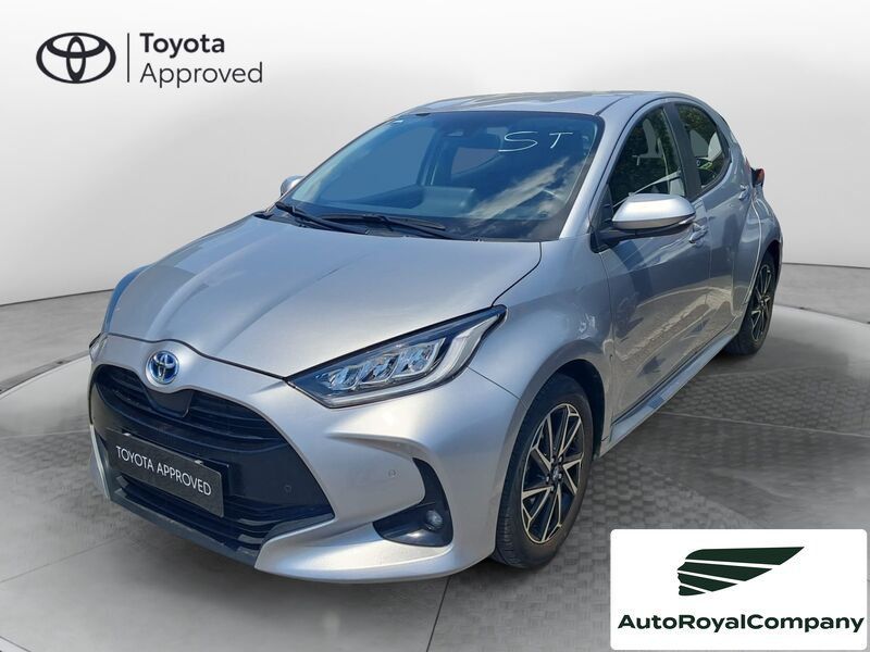 Toyota Yaris Hybrid Trend MY22