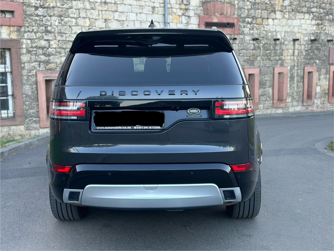 Fahrzeugabbildung Land Rover DISCOVERY 5LANDMARK EDITION SDV6*AHK+7SIT.+PAN*