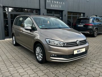 Volkswagen Touran - 1