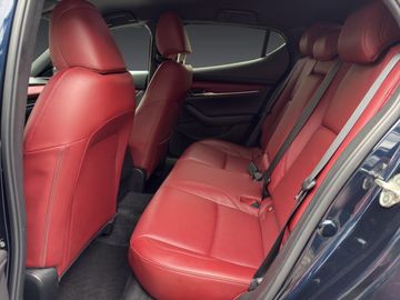 Mazda 3 - 8
