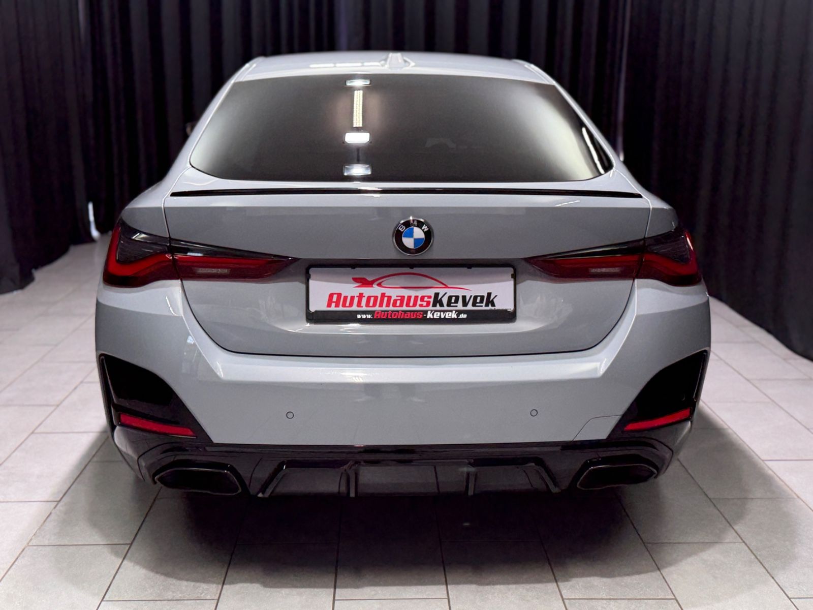 Fahrzeugabbildung BMW M440i Gran Coupe M-PAKET PRO|H&K|1.HAND