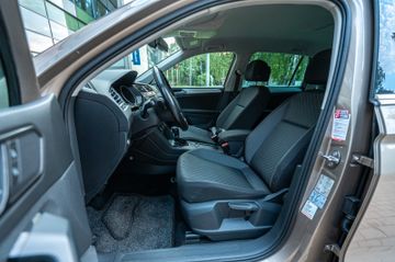 Volkswagen Tiguan - 12
