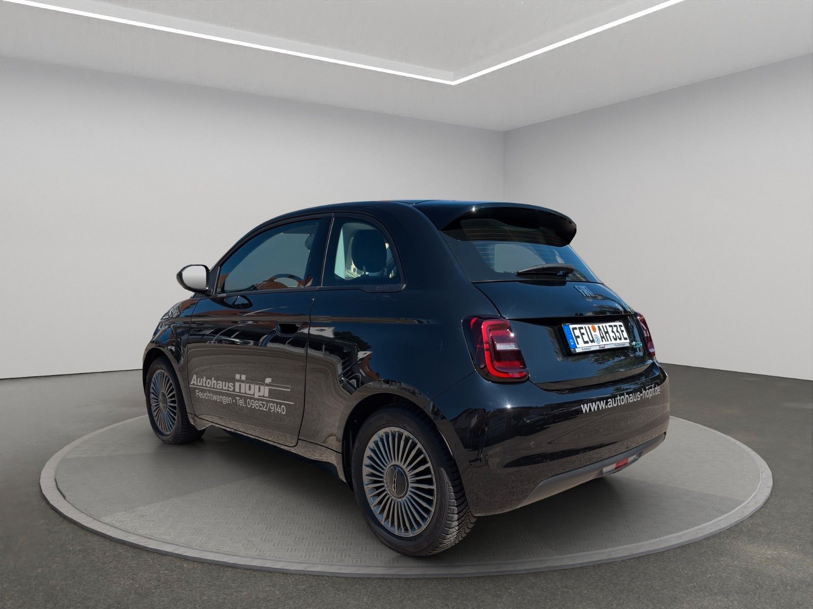 Fahrzeugabbildung Fiat 500e Icon | 42kwh | Carplay