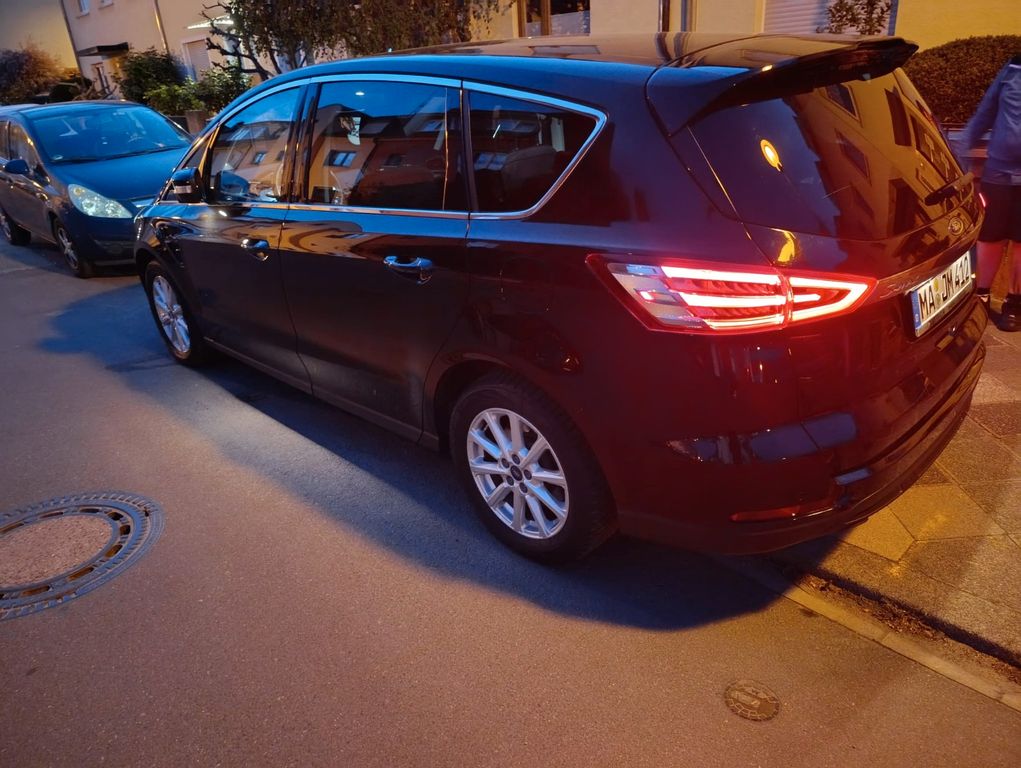 Image of Ford S-Max