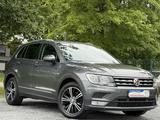 Volkswagen Tiguan Comfortline 2.0 TDI*1.Hand*Kamera*AHK*SHZ - Volkswagen Tiguan: Comfortline