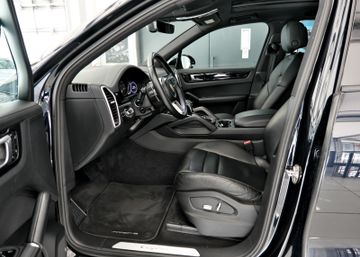 Porsche Cayenne - 12