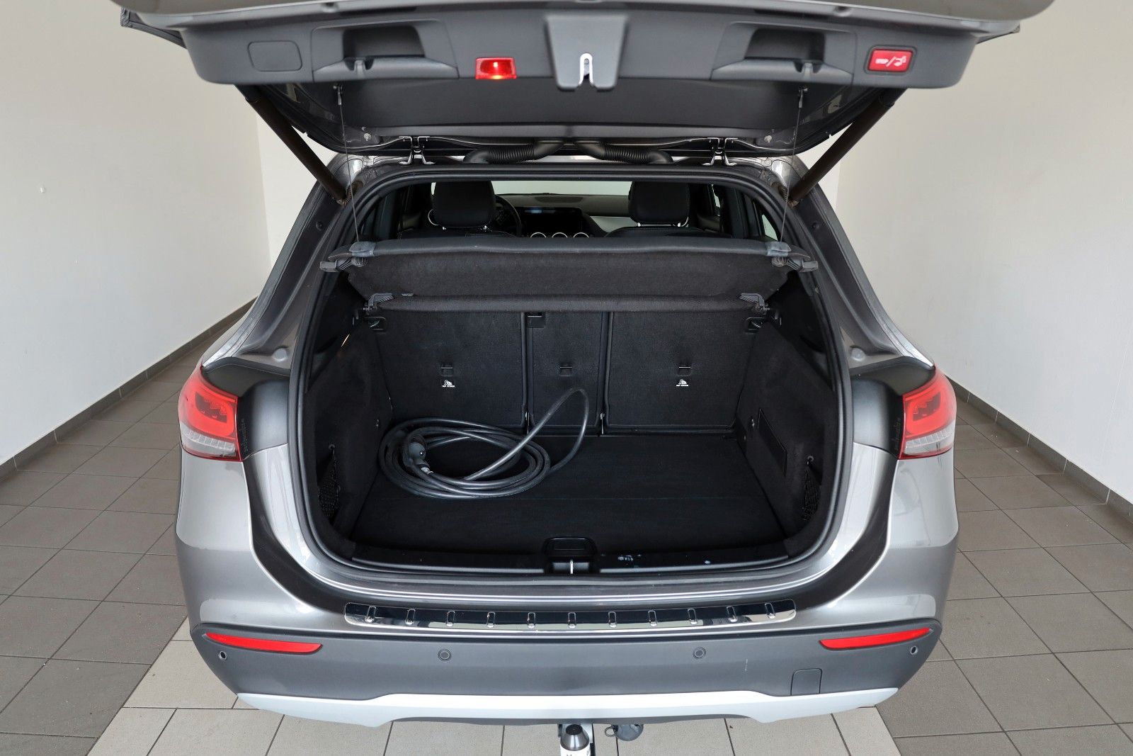 Fahrzeugabbildung Mercedes-Benz GLA 250 e Style ,T.Leder, Navi, LED, SH, AHK