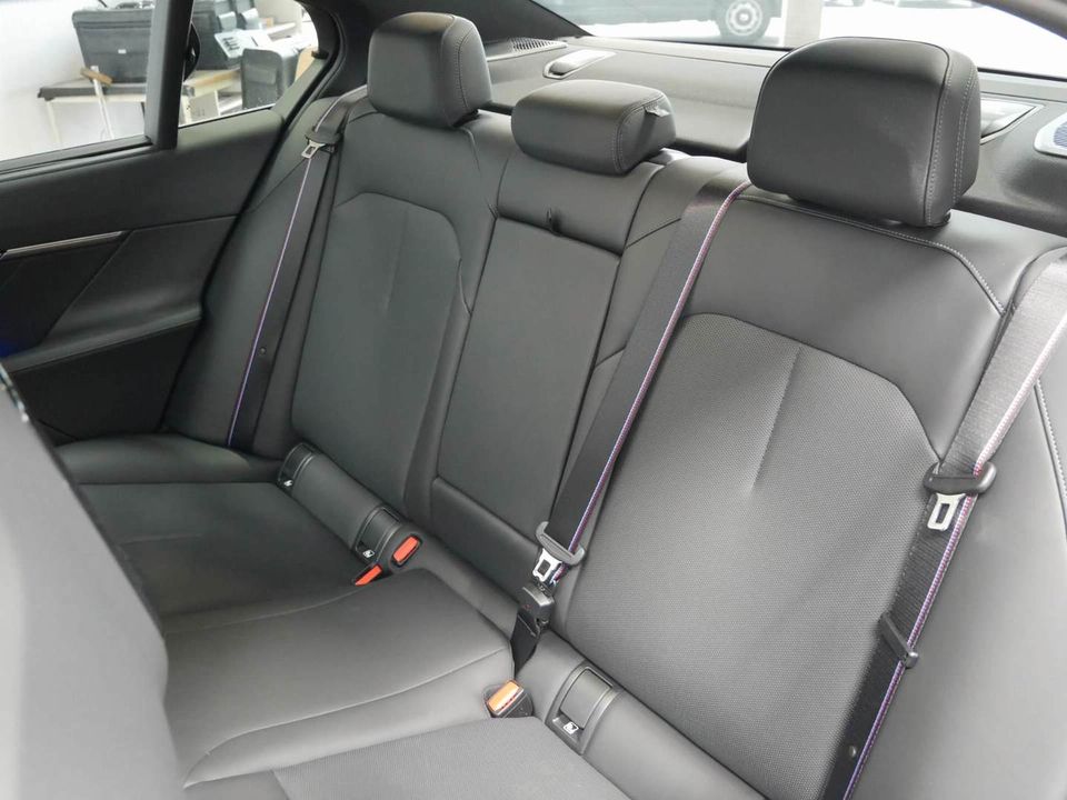 BMW M5 - Bild 9