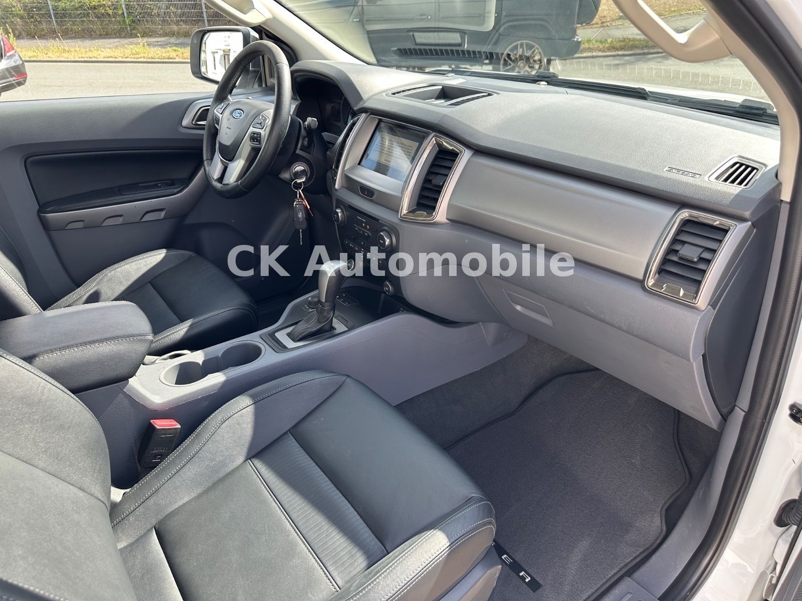 Fahrzeugabbildung Ford Ranger 3.2 TDCi Limited Extrakabine 4x4/Navi/AHK