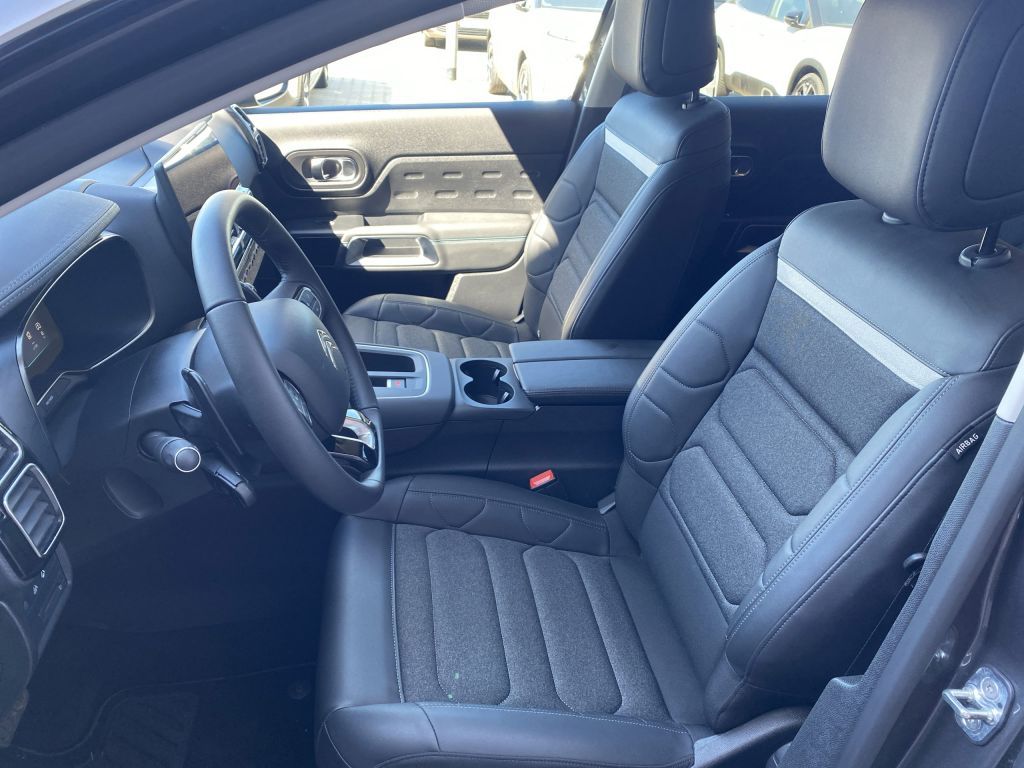 Fahrzeugabbildung Citroën C5 Aircross Hybrid 145 Automatik MAX *Allwetter*