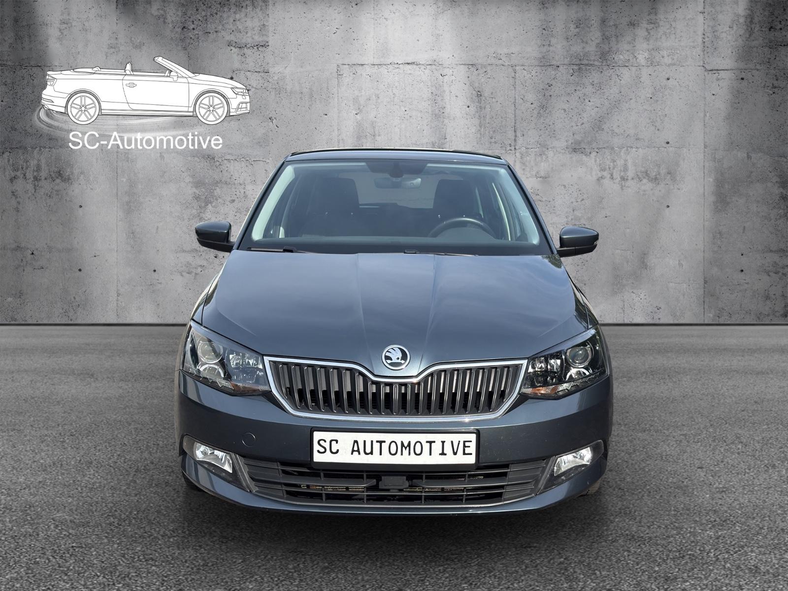 Skoda Fabia Drive*Navi*CarPlay*LED*AHK*1.Hand*uvm.