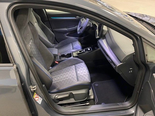 Fahrzeugabbildung Volkswagen Golf 1.5 eTSI DSG R-Line Variant+Garantie 2028+