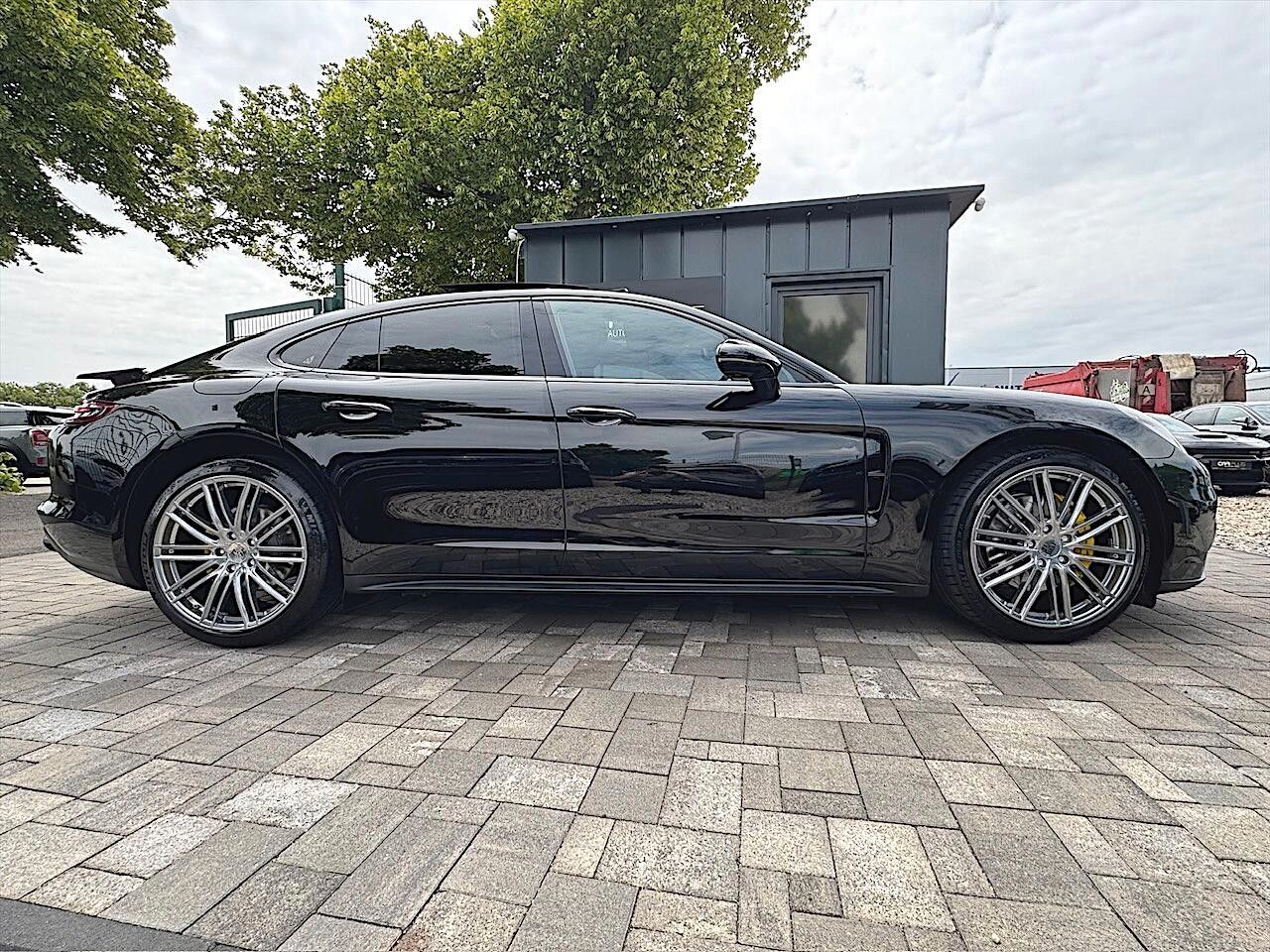 Fahrzeugabbildung Porsche Panamera 4 S Sport Chrono *Pano*Sportabgas*LED*