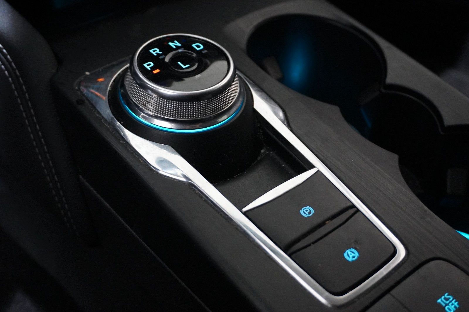 Fahrzeugabbildung Ford Focus Turnier  1.0 TITANIUM X NAVI/LED/KAMERA/SH