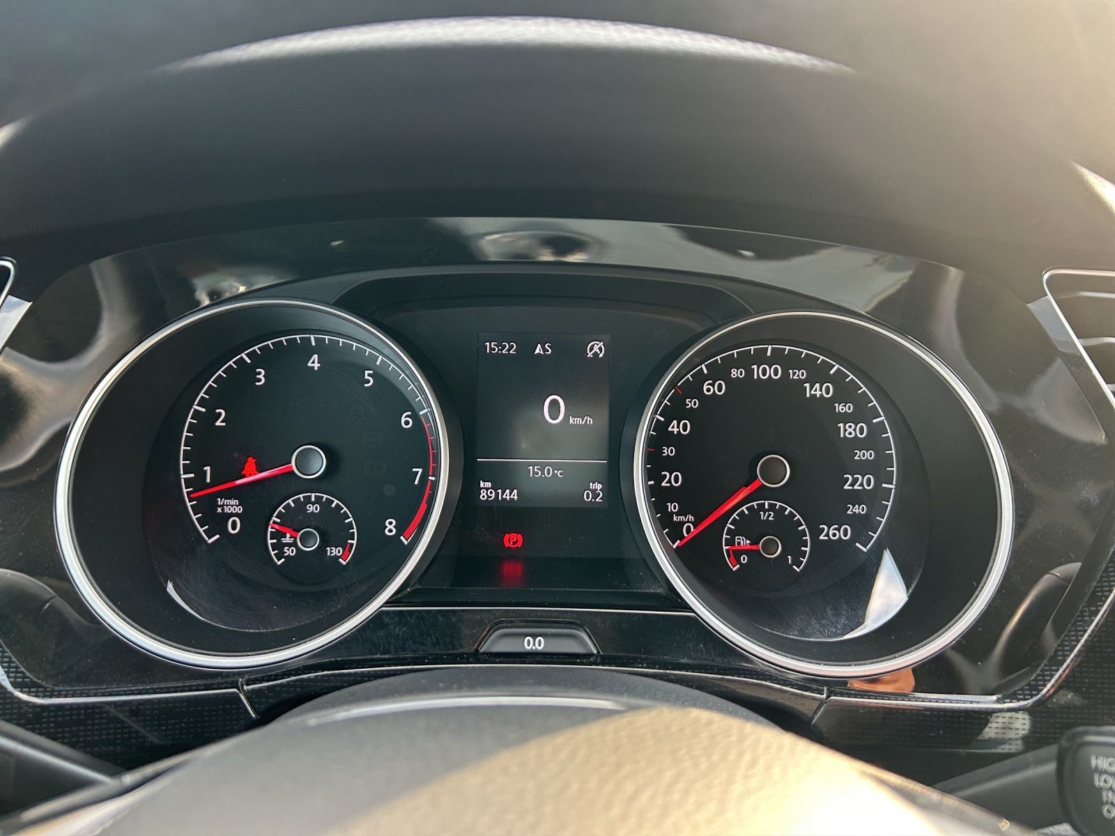 Fahrzeugabbildung Volkswagen Touran SOUND NAVI ACC RFK
