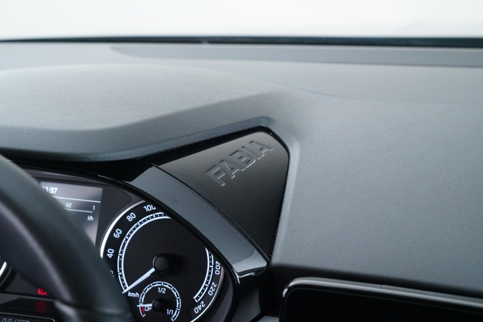 Skoda FABIA TOUR 1.0TSI 1.HAND+APPLE/ANDROID CARPLAY