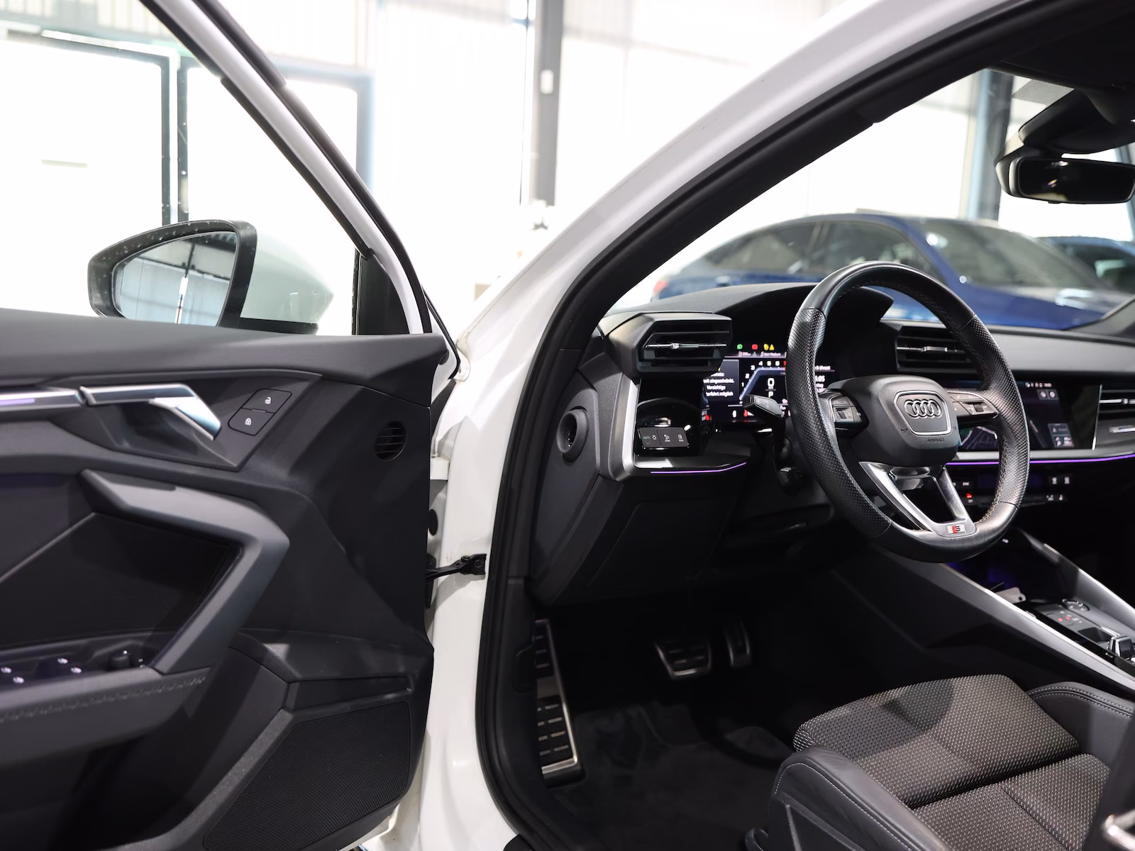 Audi A3 LIMOUSINE 35 TFSI S-LINE SPORT BLACK S-SITZE