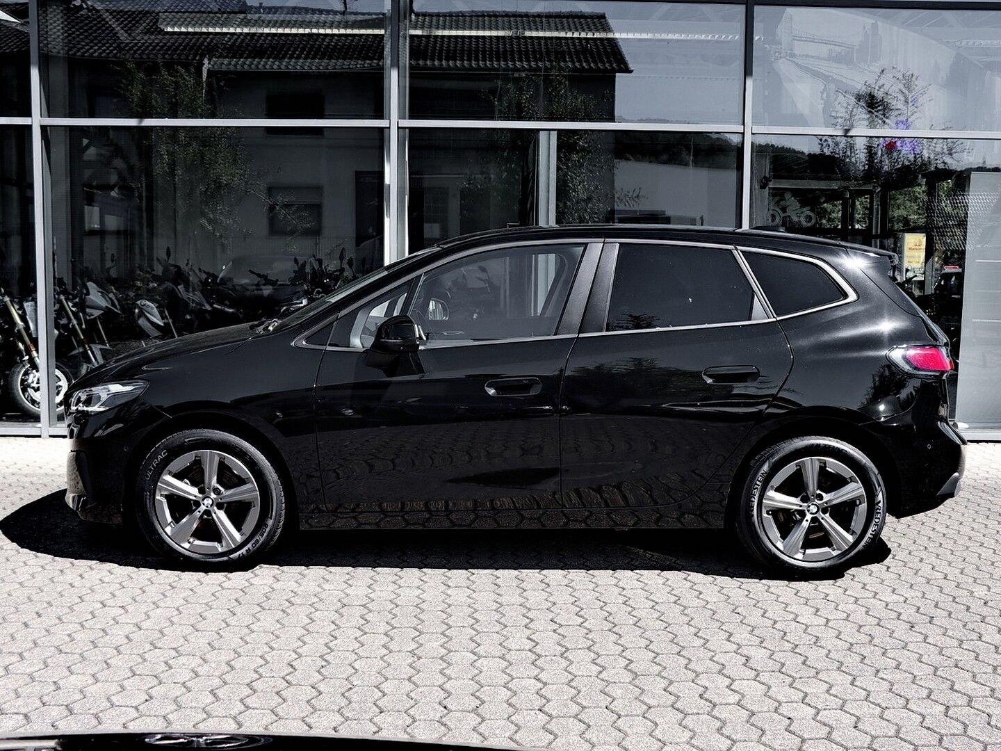 BMW 220 Gran Coupé 220 i Active Tourer "Innovationspaket, Anhängerk, миниатюра 2