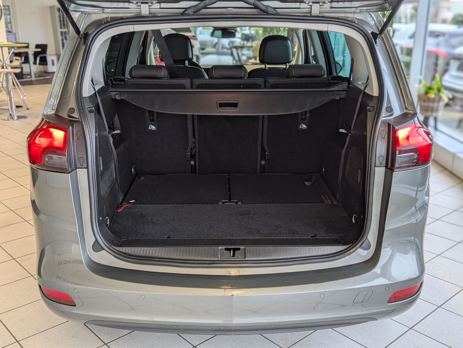 OPEL Zafira 1.4 Turbo 7-Sitze Navi-950 Kamera - Image 18