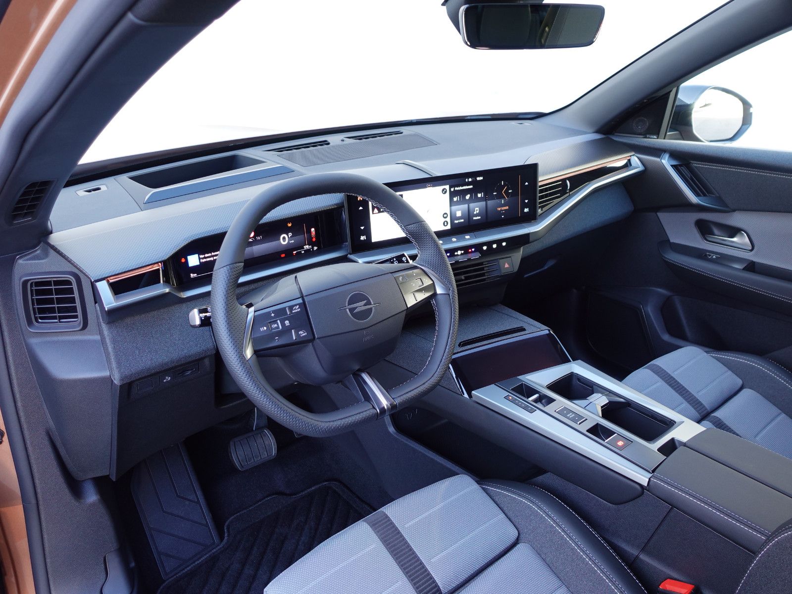 Fahrzeugabbildung Opel Grandland GS, Head Up, LED, PP, Navi, RFK