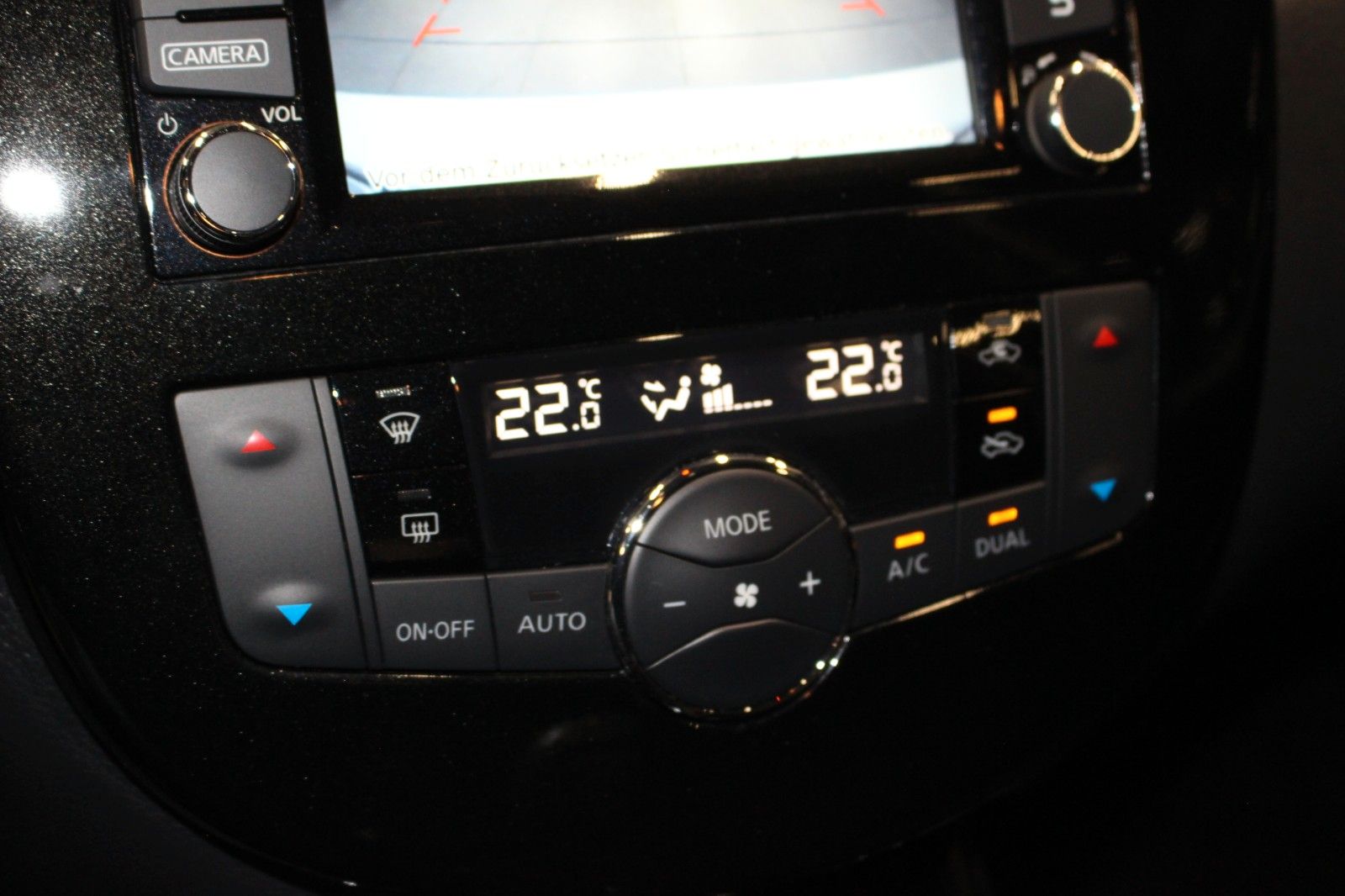 Fahrzeugabbildung Nissan Pulsar 1.2 DIG-T N-TEC Xtronic*Kamera*Navi*2Hd