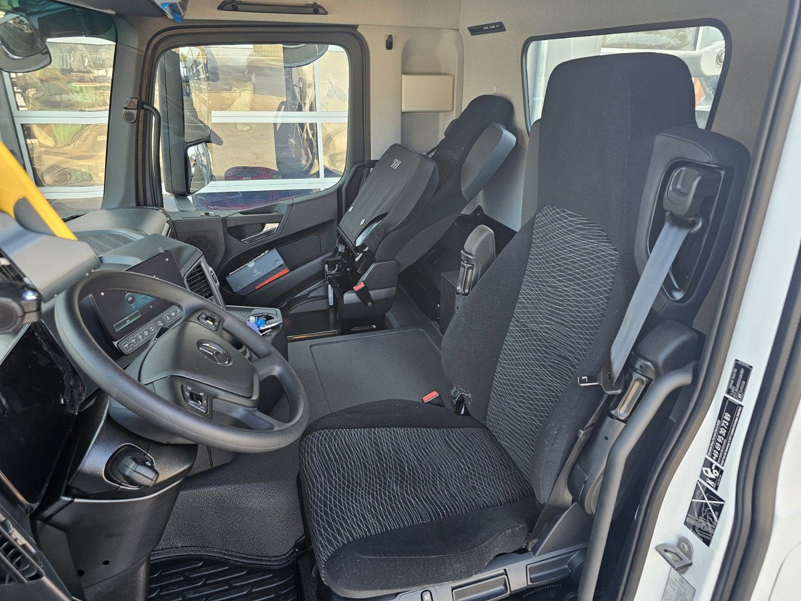 Fahrzeugabbildung Mercedes-Benz Actros 2645 Abrollkipper MEILLER RS 21.70 / 6x4
