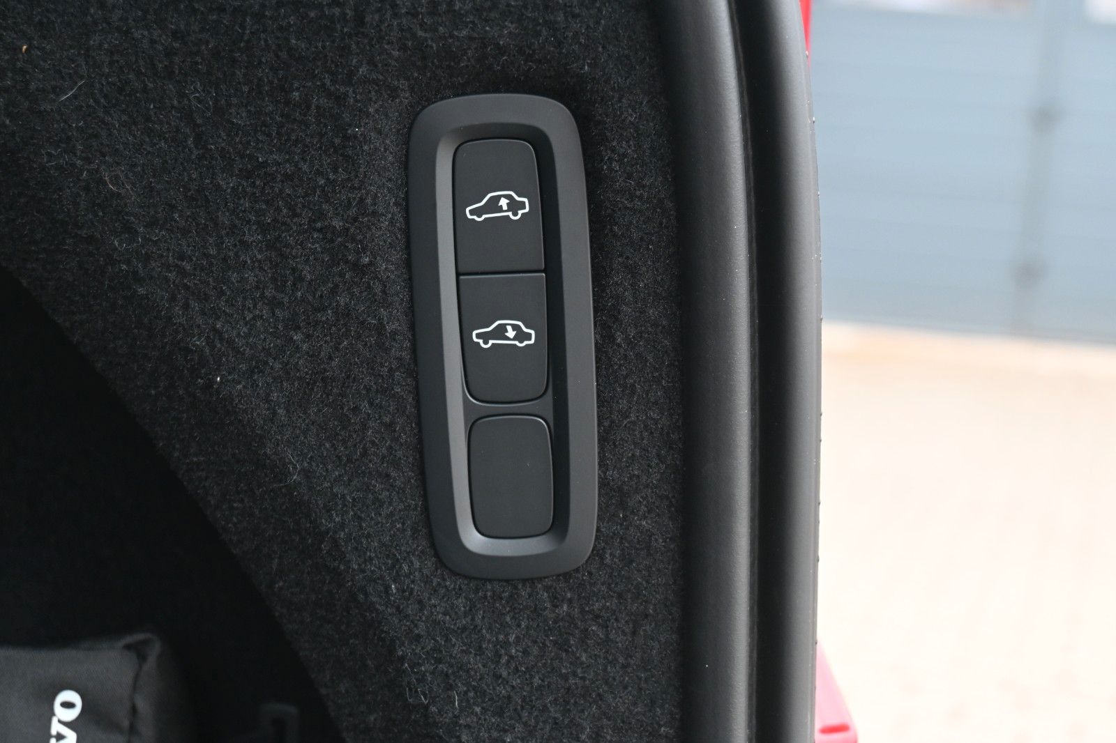 Fahrzeugabbildung Volvo XC90 B5 AWD Ultimate Dark *HUD*B&W*NAV*LUFT*MASS