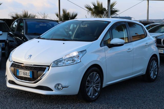 Peugeot 208 1.4 HDi 68 CV 5 porte Allure