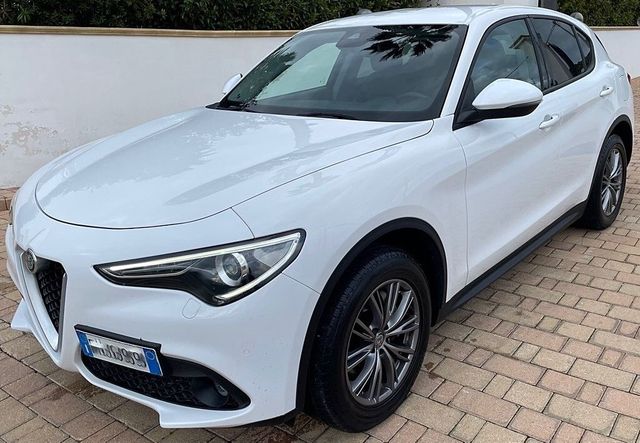 Alfa Romeo Stelvio 2.2 Turbodiesel 210 CV AT8 Q4