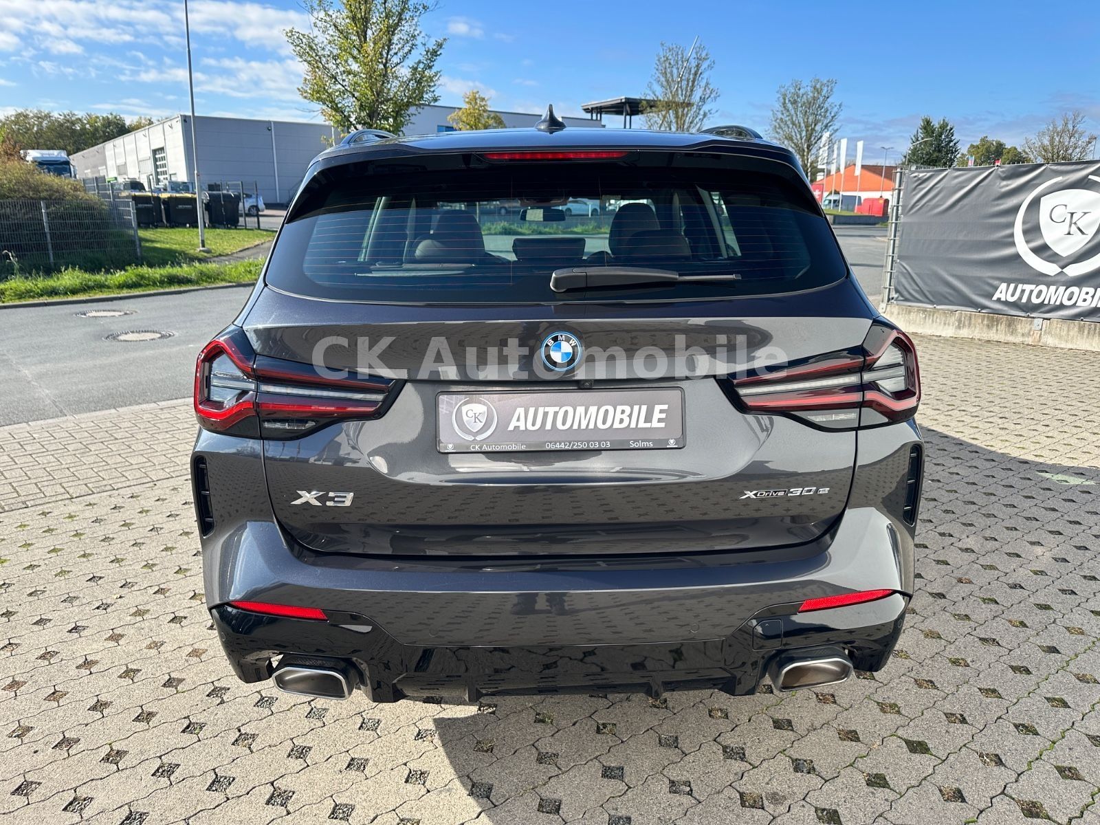 Fahrzeugabbildung BMW X3 xDrive30e M-Sport/Navi/Laser/Head-Up/Kamera