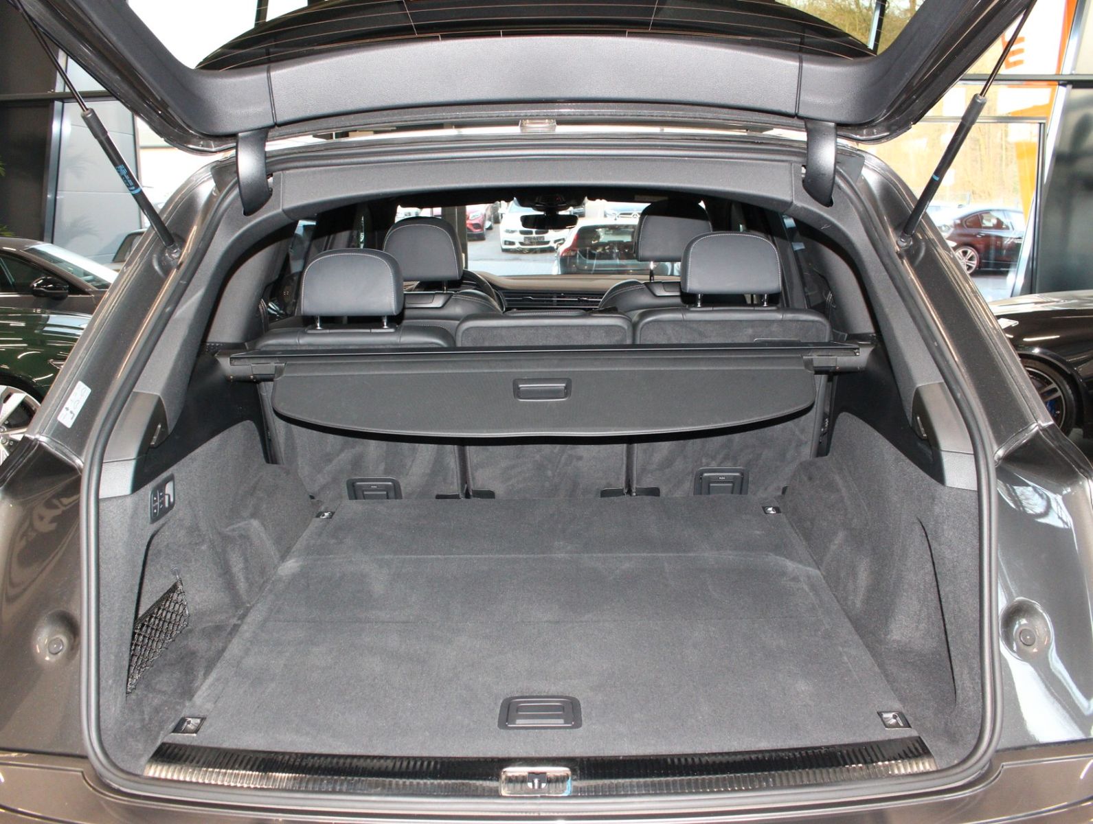 Fahrzeugabbildung Audi Q7 50 TDI Quattro  1.Hand+Pano+Standhzg.+HUD