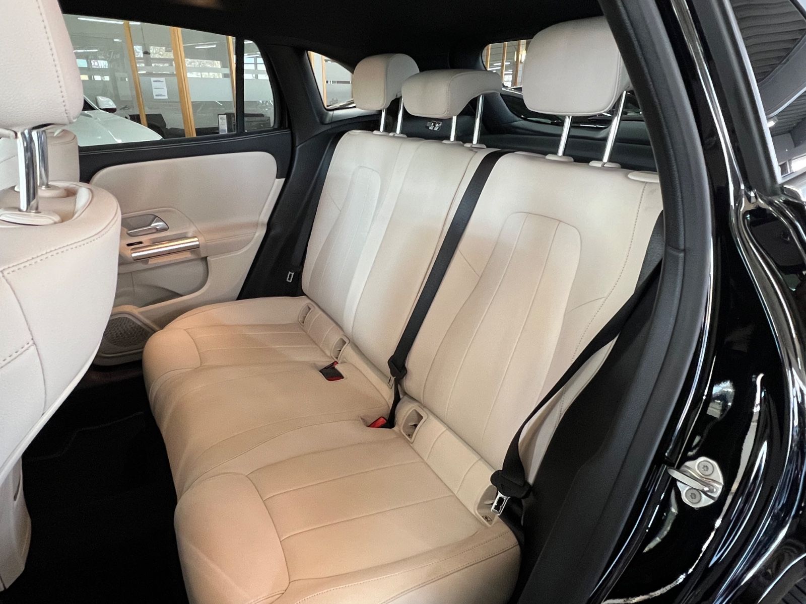 Mercedes-Benz GLA 180d Progressive Business+High End+Park Pak. foto 22