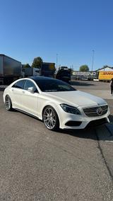 Mercedes-Benz CLS 500 AMG Plus Paket 4-Matic Kamera 