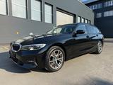 BMW 320 d Touring Sport Line AHK H/K R-Cam BMW Laser - BMW 320: Kombi, Bmw320d
