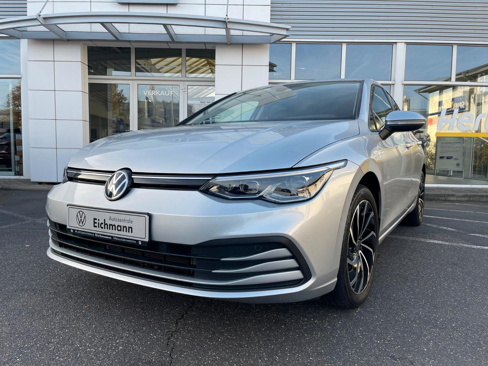 Volkswagen Golf VIII Life 1.5 TSI+LEDPlus+NAVI+AHK+ACC+CLIM