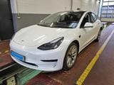 Tesla Model 3 RWD*Autopilot 1.Gen*CAM*Pano*WMP*ST-Heiz - Tesla Model 3 in Bonn